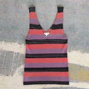 John + Jenn V-Neck Tank Top (L)